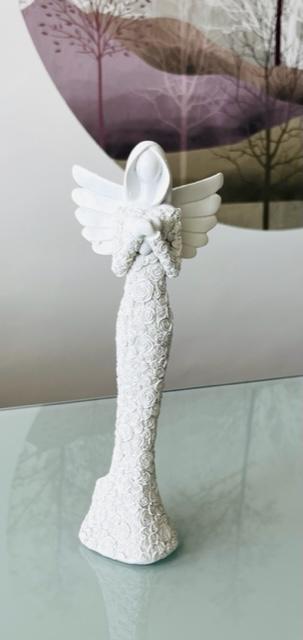 Anjel v kvetovaných šatách 24,5cm